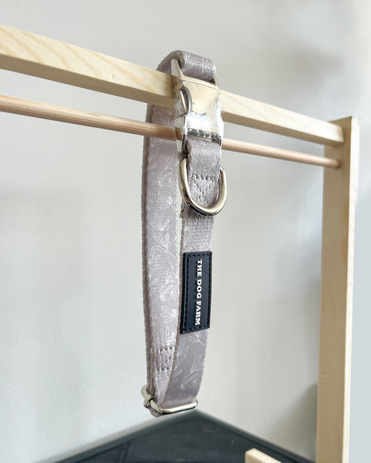 Taupe Halsband